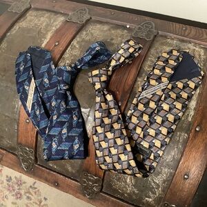 Pair of exquisite Ermenegildo Zegna 100% Silk Ties Made In Italy